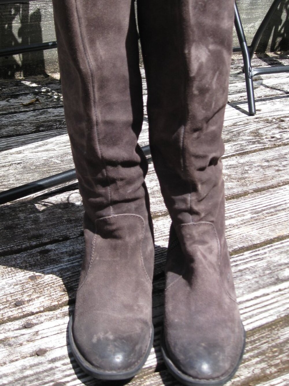 Born tall boot with lace-up back